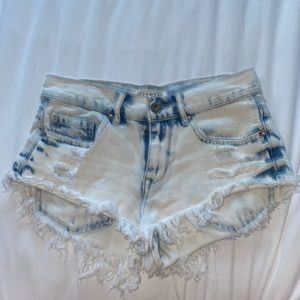 Bullhead Demin Co. High Rise Short, size 1, jean short